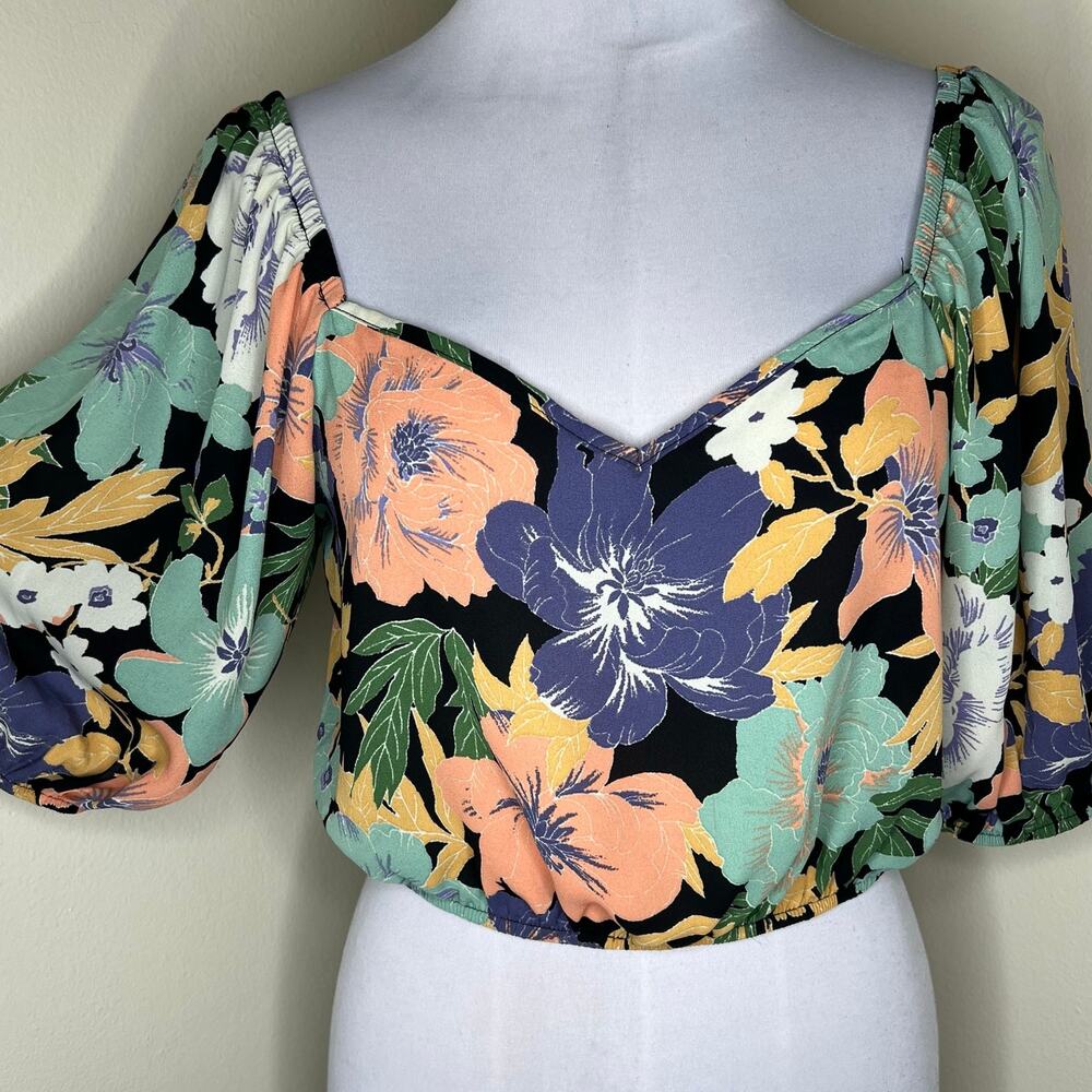 Sienna Sky Crop Top LARGE Multicolor Floral Sweetheart Neck Balloon Sleeve NEW